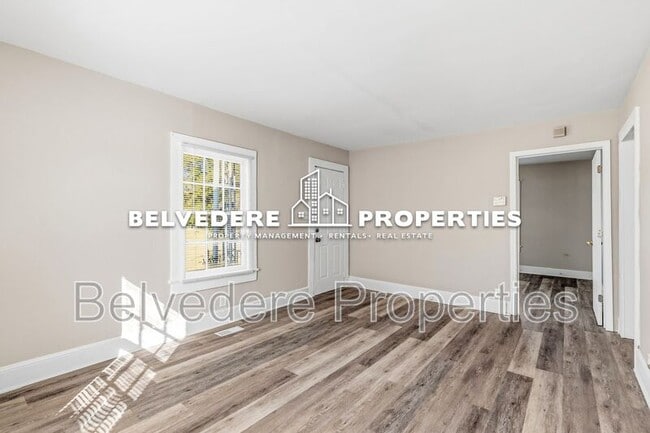 Building Photo - 1208 Valley View St