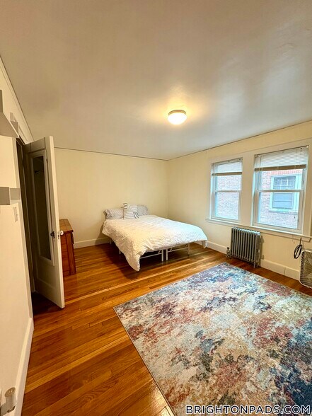 Building Photo - 22 Radnor Rd