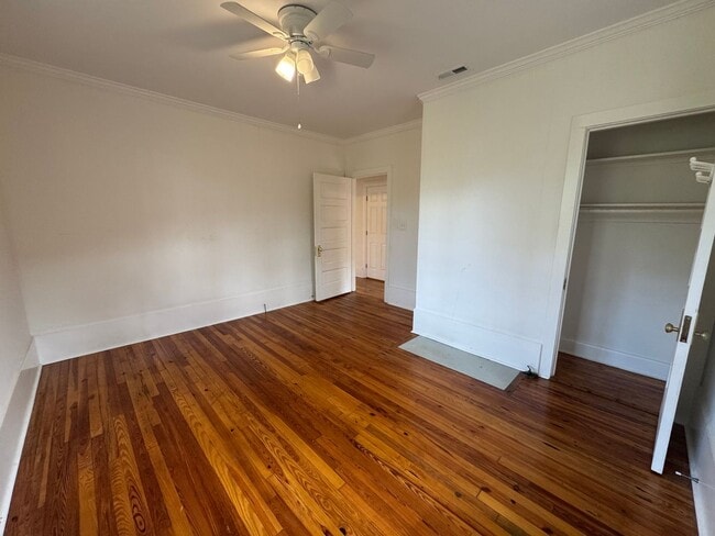 Building Photo - Updated 2/1 Brick House in Celanese- $1,395