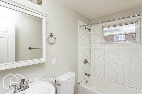 Building Photo - 7810 St Boniface Ln