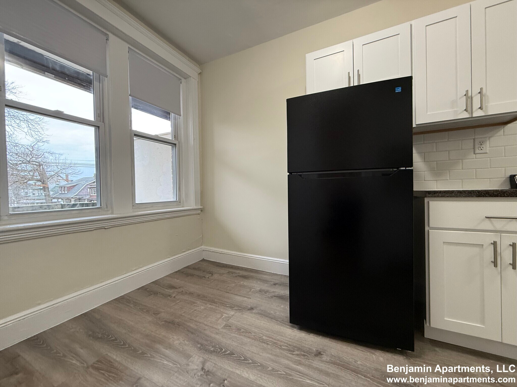 Building Photo - 11 Vinal St