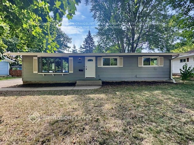 Building Photo - 1660 6th Ave W