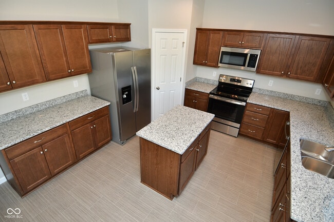 Building Photo - 9732 Evening Sky Way