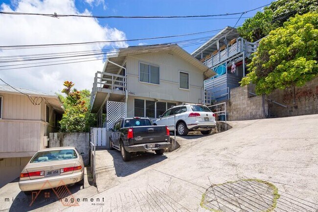 Building Photo - 2057 10th Ave