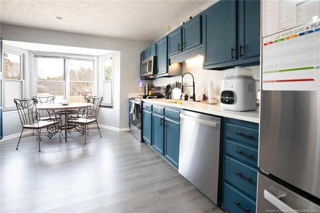 Building Photo - 677 Prestige Blvd