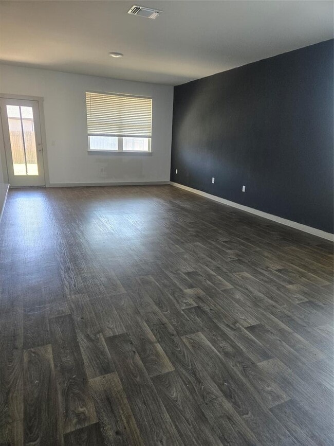 Building Photo - 604 Concho River Dr