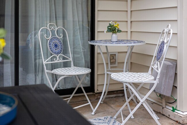 Building Photo - All Inclusive Seasonal Rental Available October 1st, 2025-March 31st 2026!