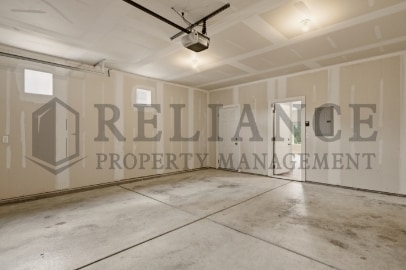 Building Photo - 4639 E 45th St N