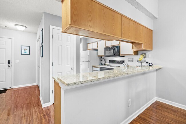 Building Photo - 4930 Windsor Green Way