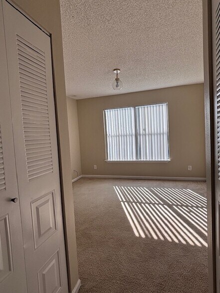 Building Photo - 13625 Eagle Ridge Dr