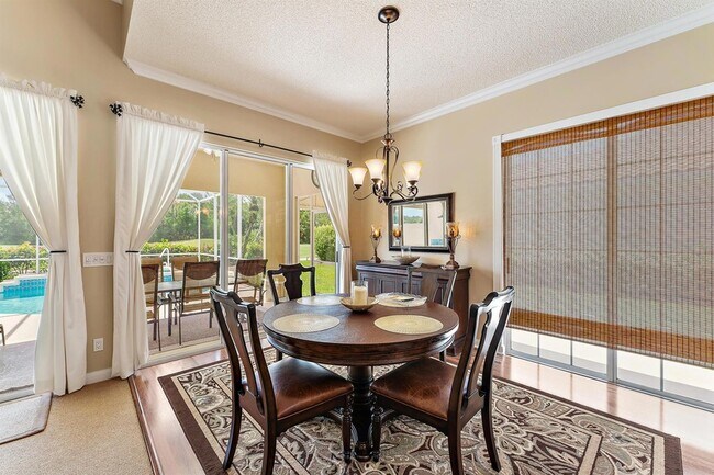 Building Photo - 8485 SE Palm Hammock Ln