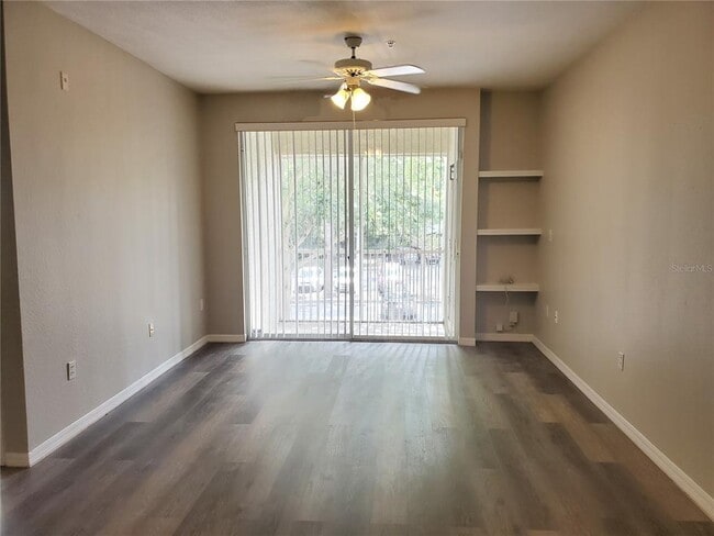 Building Photo - 5807 Legacy Crescent Pl