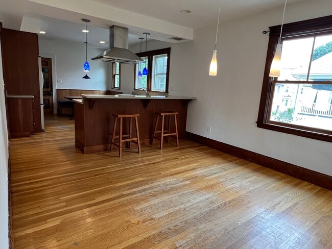 Dining Area - 7 Fairfield St