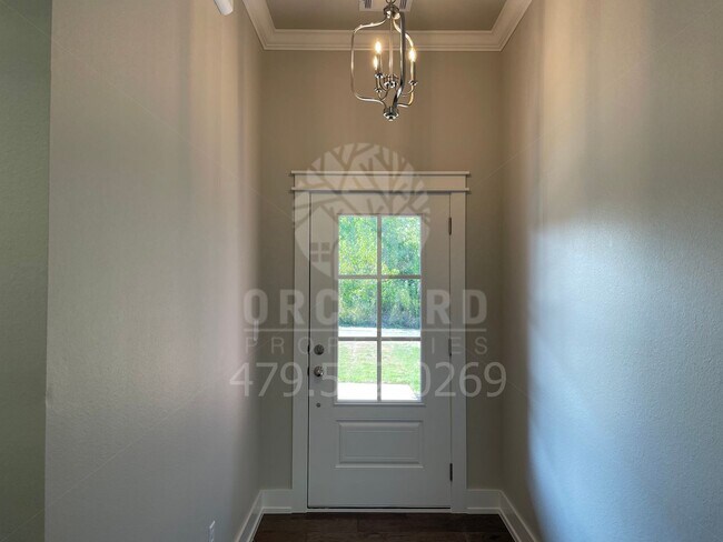 Building Photo - Bella Vista- Single-Family Home- Sought After Creekwood Plan