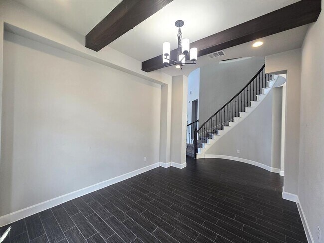 Building Photo - 340 Cross Timbers Dr