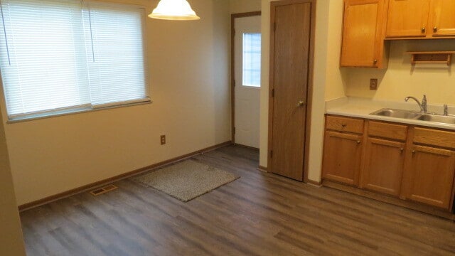 Building Photo - 1106 Rendezvous Ln