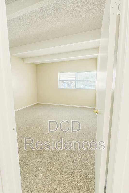 Building Photo - 5504 Pine Forest Ct