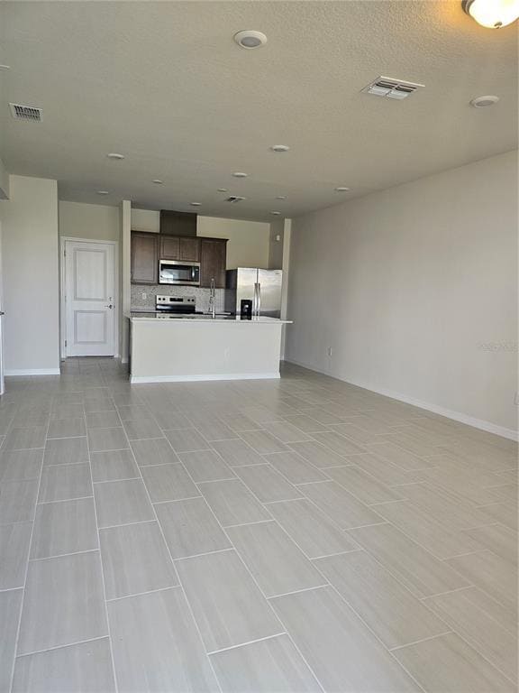 Building Photo - 16294 Merry Aly