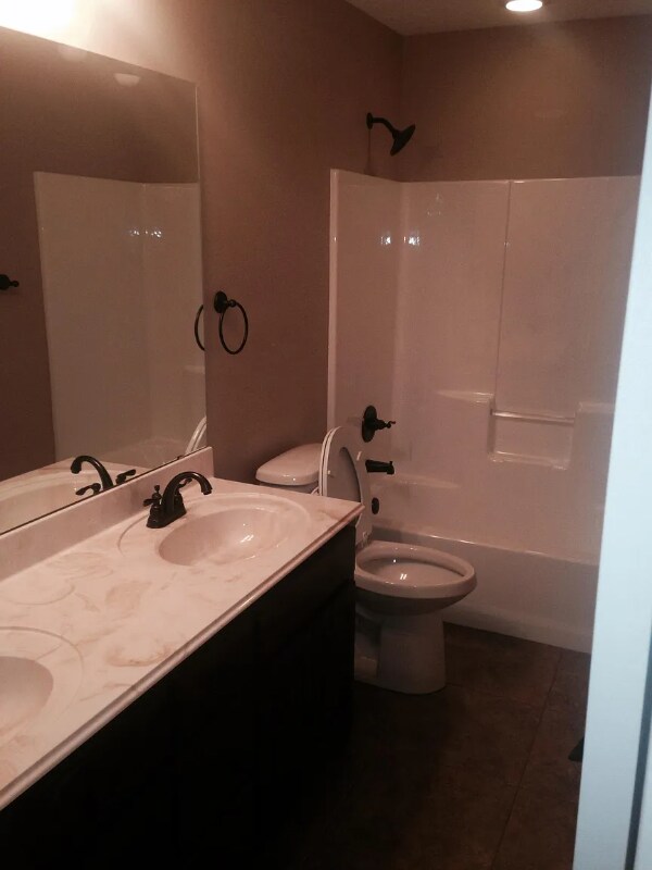 Building Photo - 1412 Eden Dr