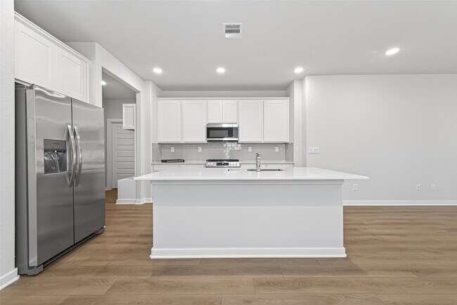 Building Photo - 8514 Blueberry Ash St