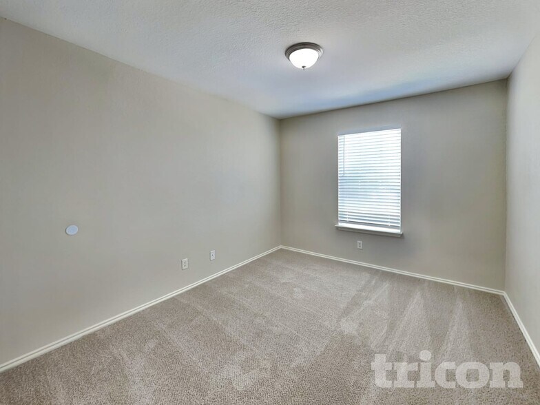 Building Photo - 8203 Maple Meadow Dr