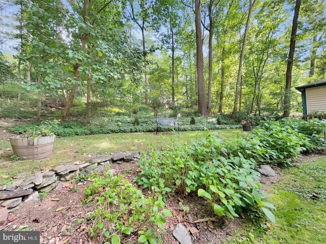 Building Photo - 402 Norwood Rd