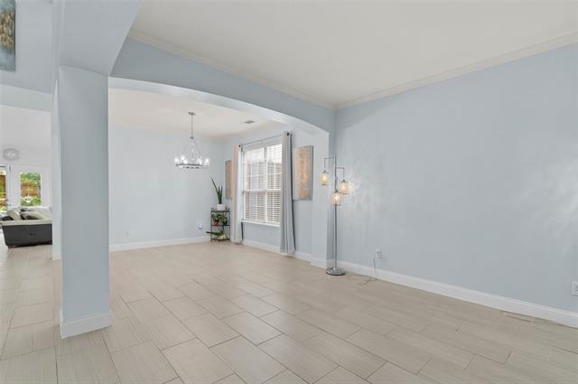 Building Photo - 5909 Fox Glen Ln