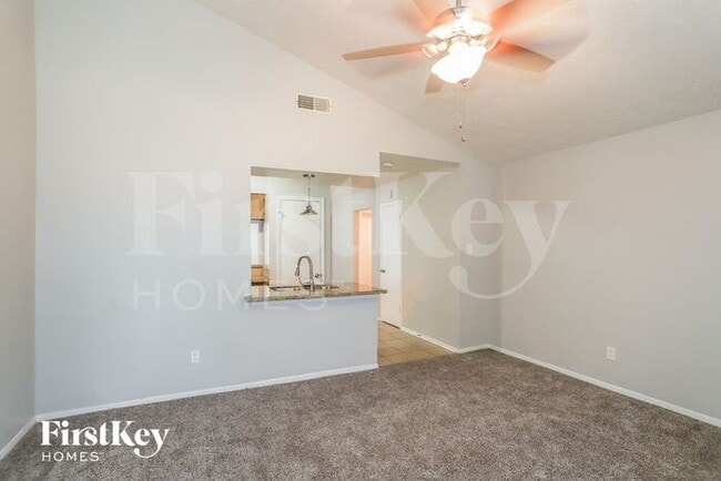 Building Photo - 3813 Clover Ln