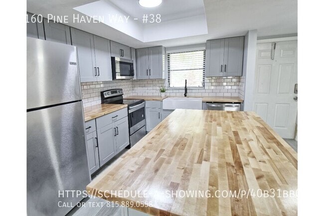 Building Photo - 28160 Pine Haven Way