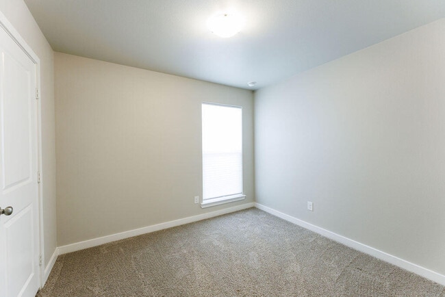 Building Photo - 7535 32nd St