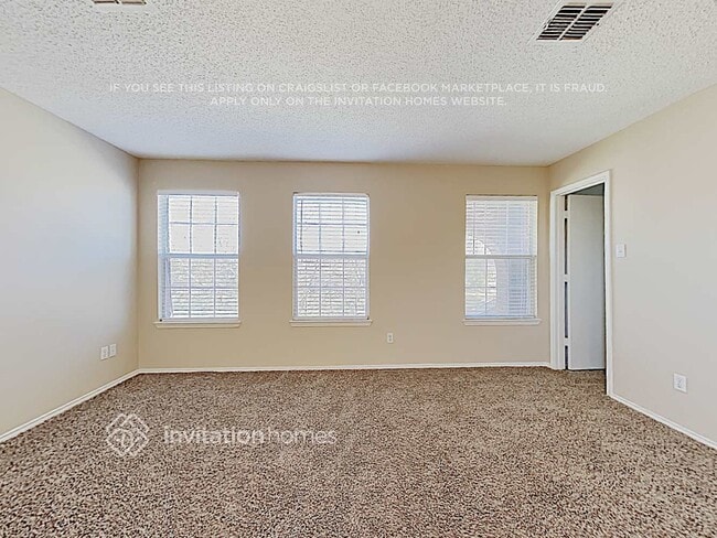 Building Photo - 1304 White Dove Ln