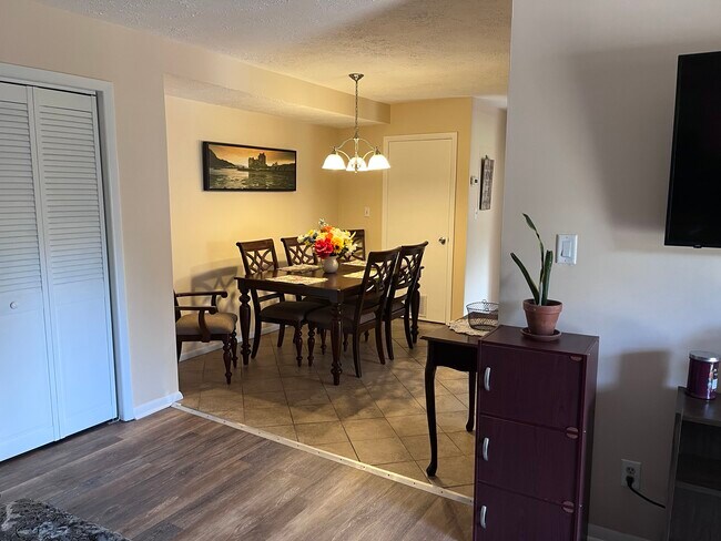 Dining Room - 4220 Crystal Ct