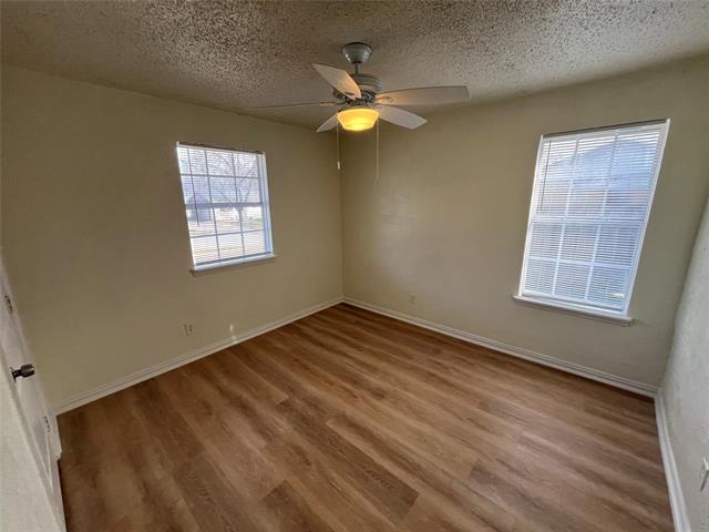 Building Photo - 817 Lilac Ln