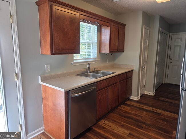 Building Photo - 103 Reese Way