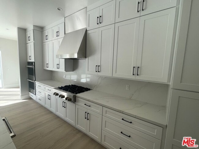 Building Photo - 5015 Redwillow Ln