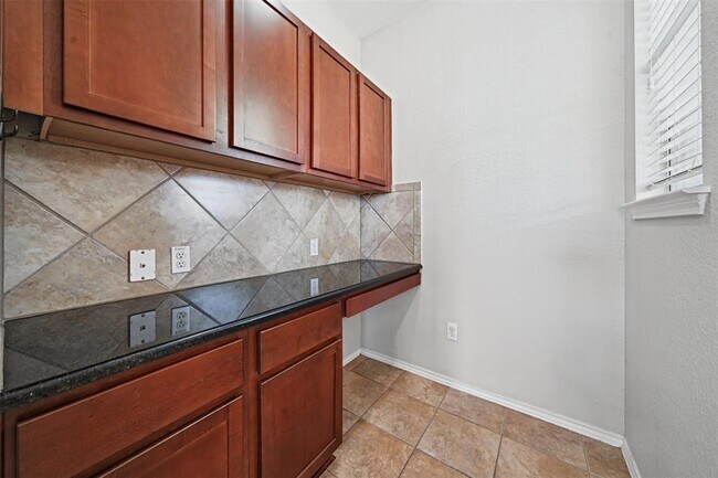 Building Photo - 15417 Staked Plains Loop