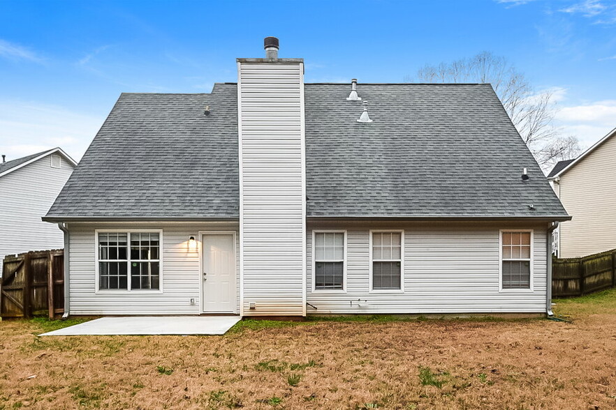 Building Photo - 406 Summer Hill Cir