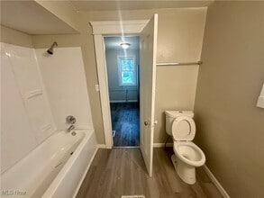 Building Photo - 555 Lumiere St