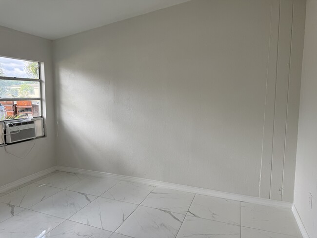 Building Photo - 2102 S 3rd St