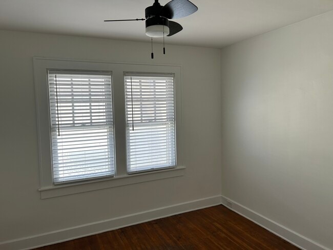 Building Photo - 5107 N College Ave