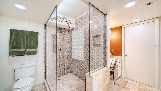 Building Photo - 988 Blvd of the Arts