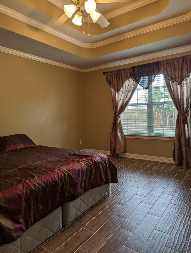 Building Photo - 524 Armstrong Dr