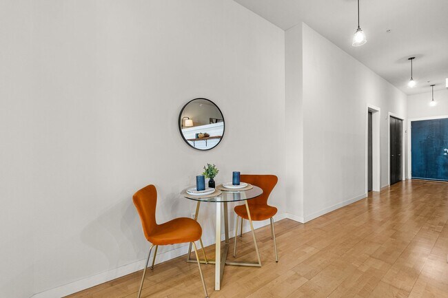 Building Photo - Portal Condominiums ~ Queen Anne