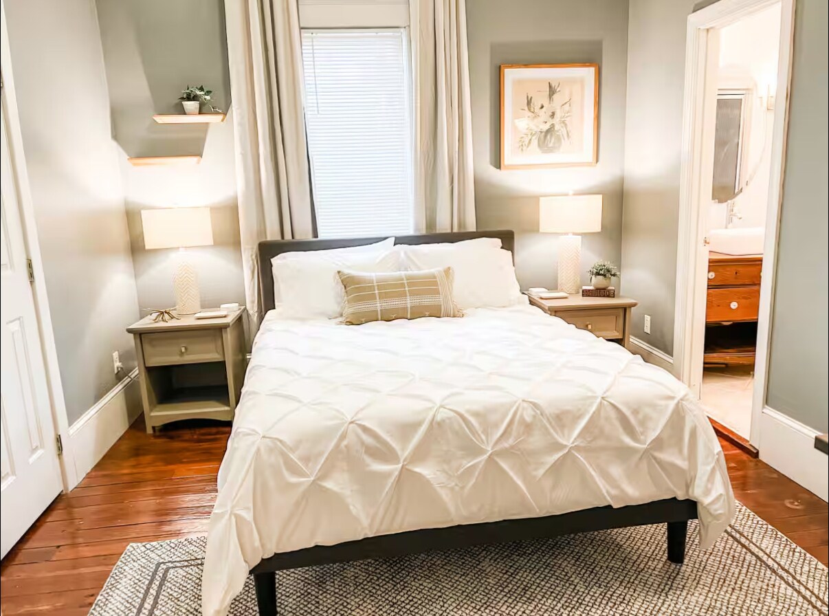 Bedroom 1 - 405 Morson St