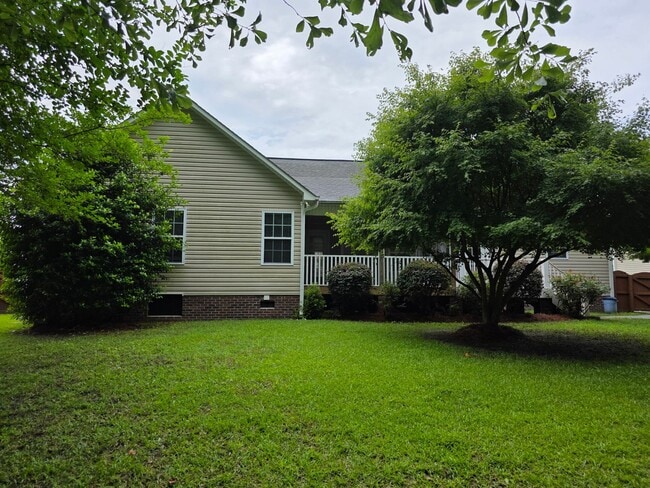 Building Photo - 205 Woodberry Pl
