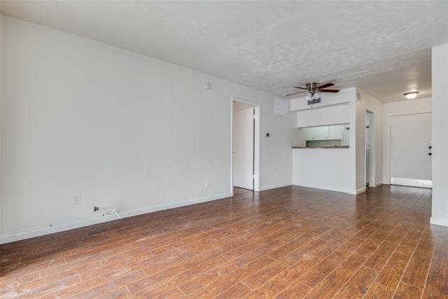 Building Photo - 4301 Hartford St