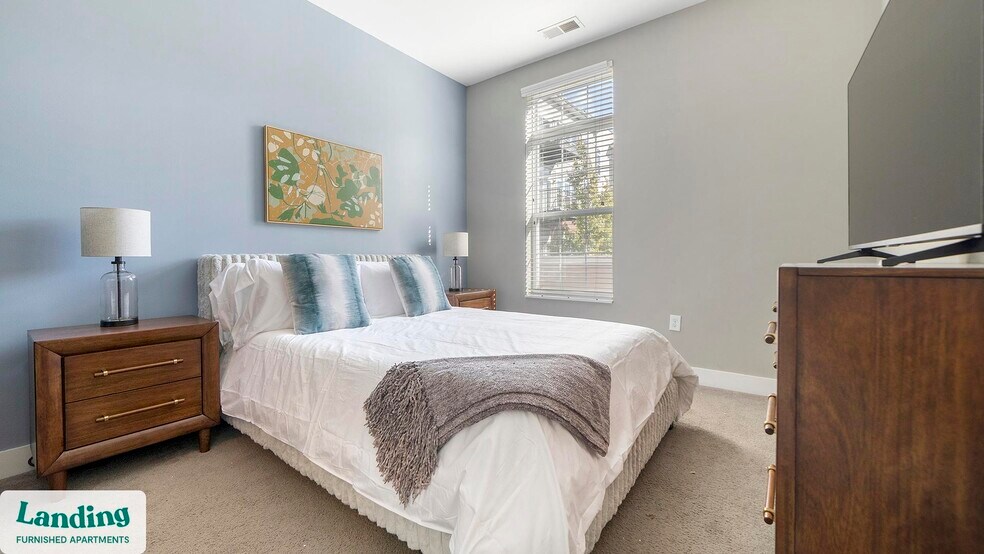 Building Photo - 41 E 9th Ave