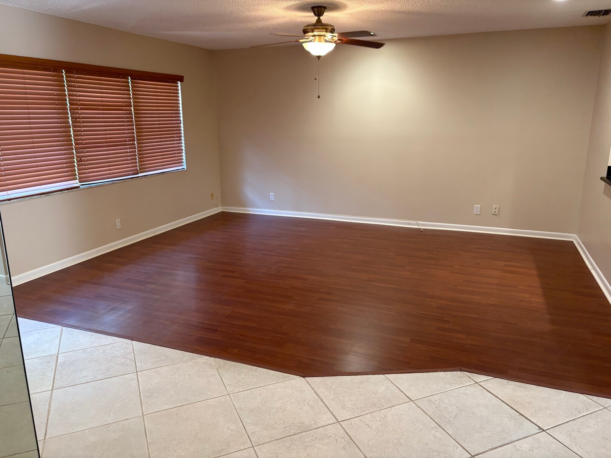 Building Photo - 3951 NE 17th Ave