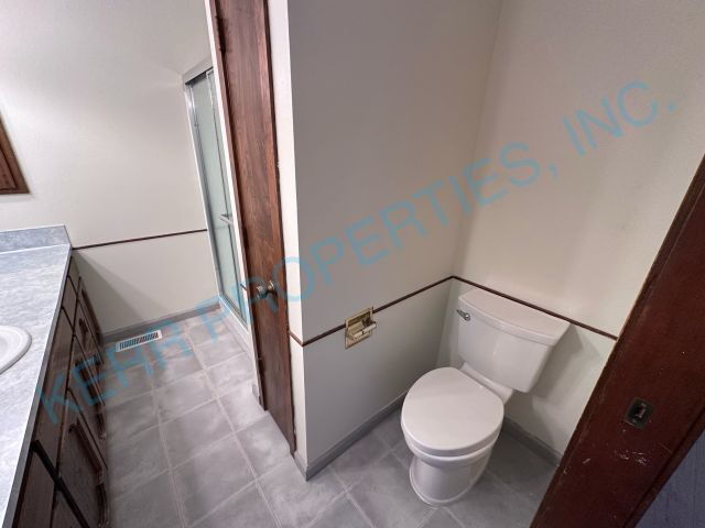 Building Photo - Charming 3-Bedroom Haven in Oregon City with 2 Full Baths – 1,350 Sq. Ft. of Comfort!