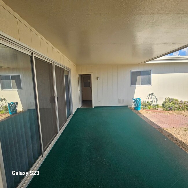 Building Photo - Spacious 2 bedroom 2 bath Condo